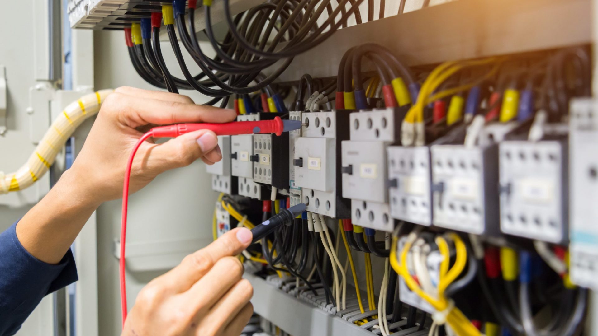 Learn the Basics of Home Electrical Wiring - [Wiring Installation Guide]